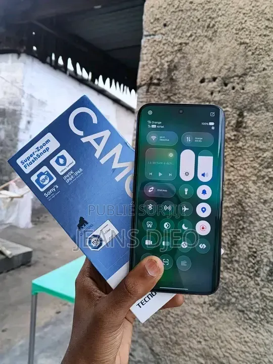Nouveau Tecno Camon 50 Pro 256 GB Noir