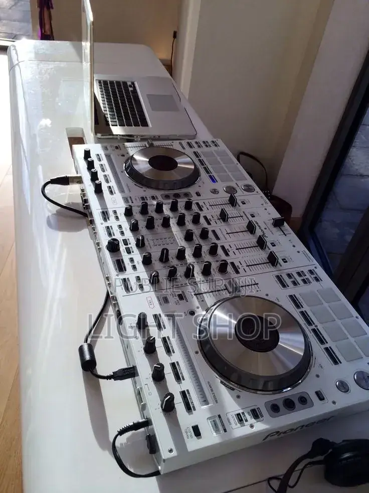 Platine De Mixage