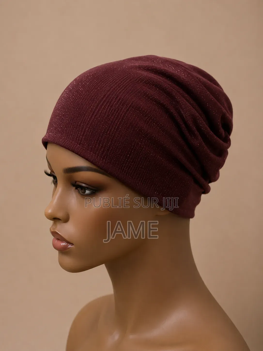 Chapeaux Élégants Disponibles