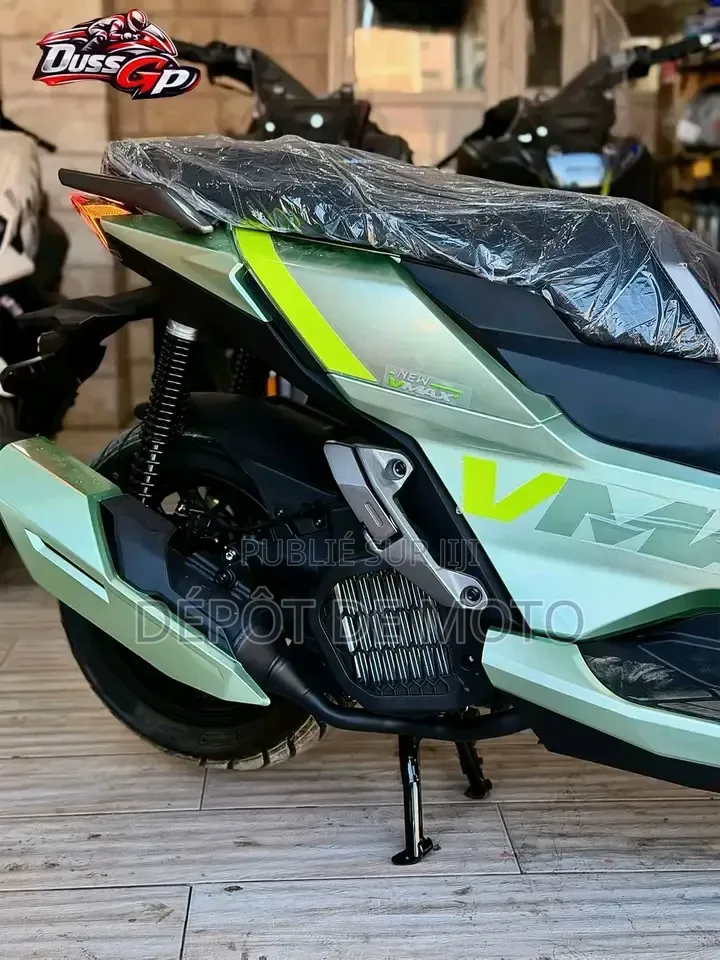 Nouveau Yamaha V Max 2026 Vert
