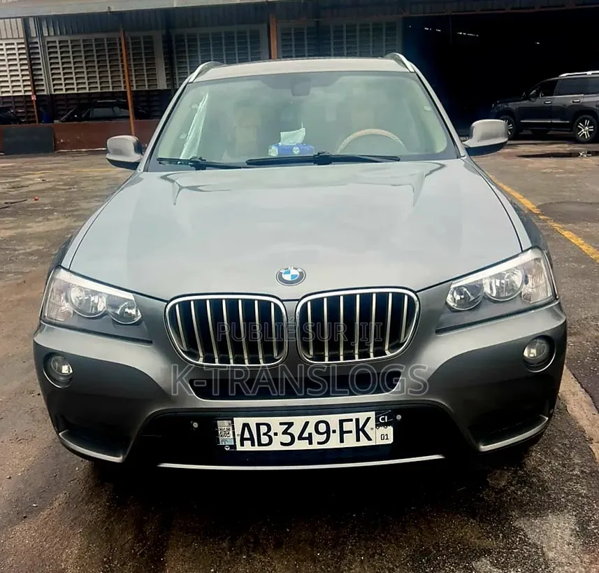 BMW X3 xDrive28i 4dr SUV AWD (2.0L 4cyl Turbo 8A) 2014 Gris