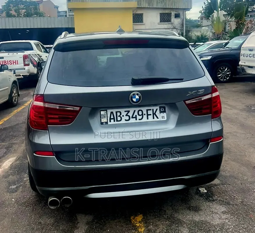 BMW X3 xDrive28i 4dr SUV AWD (2.0L 4cyl Turbo 8A) 2014 Gris