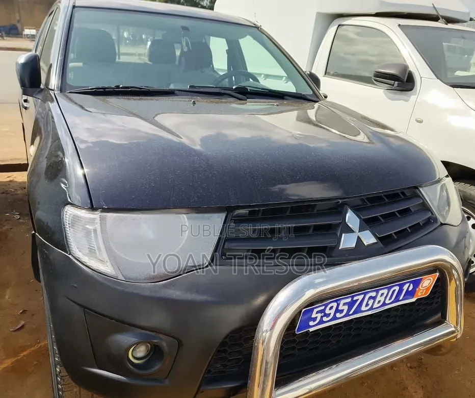 Mitsubishi L200 2012 Noir