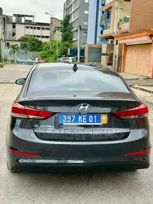 Hyundai Elantra Value Edition Sedan FWD (2.0L 4cyl 6A) 2017 Noir