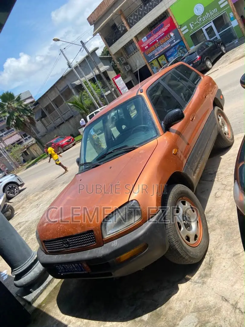 Toyota RAV4 2.0 D 2002 Orange