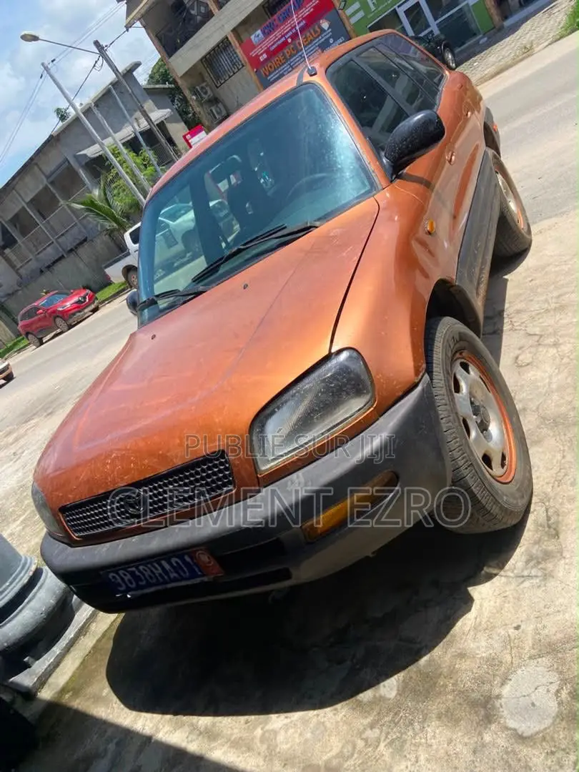 Toyota RAV4 2.0 D 2002 Orange