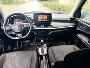 Suzuki Swift 2025 Bleu