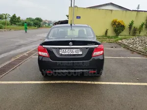 Suzuki Dzire 2025 Gris