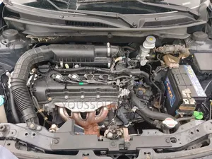 Suzuki Dzire 2025 Gris