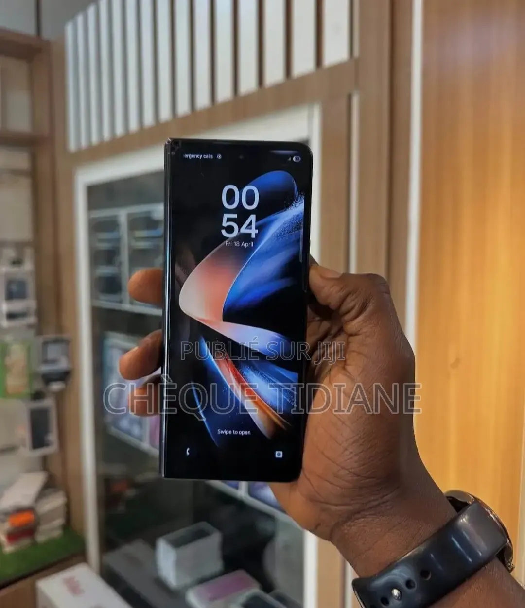 Nouveau Samsung Galaxy Z Fold4 512 GB Noir