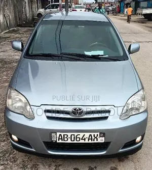 Toyota Corolla 2005 Gris