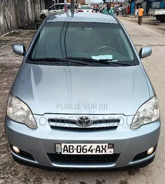 Toyota Corolla 2005 Gris