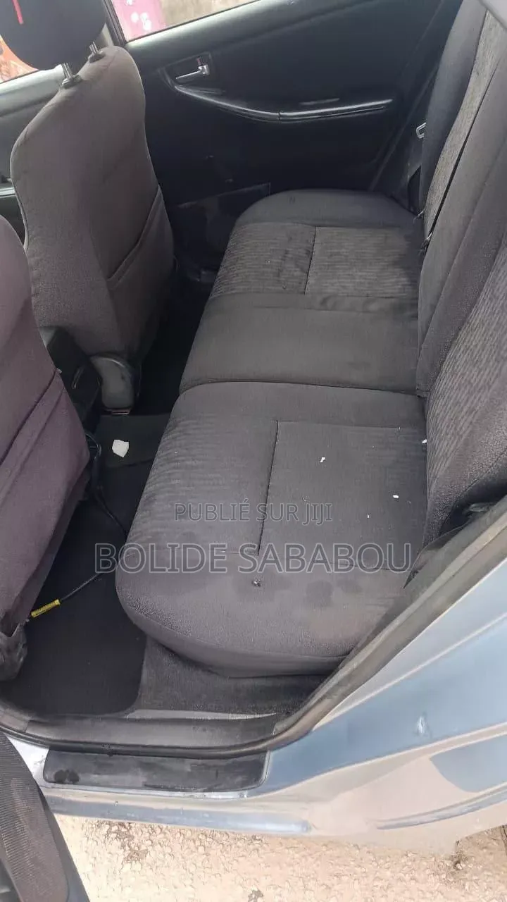 Toyota Corolla 2005 Gris