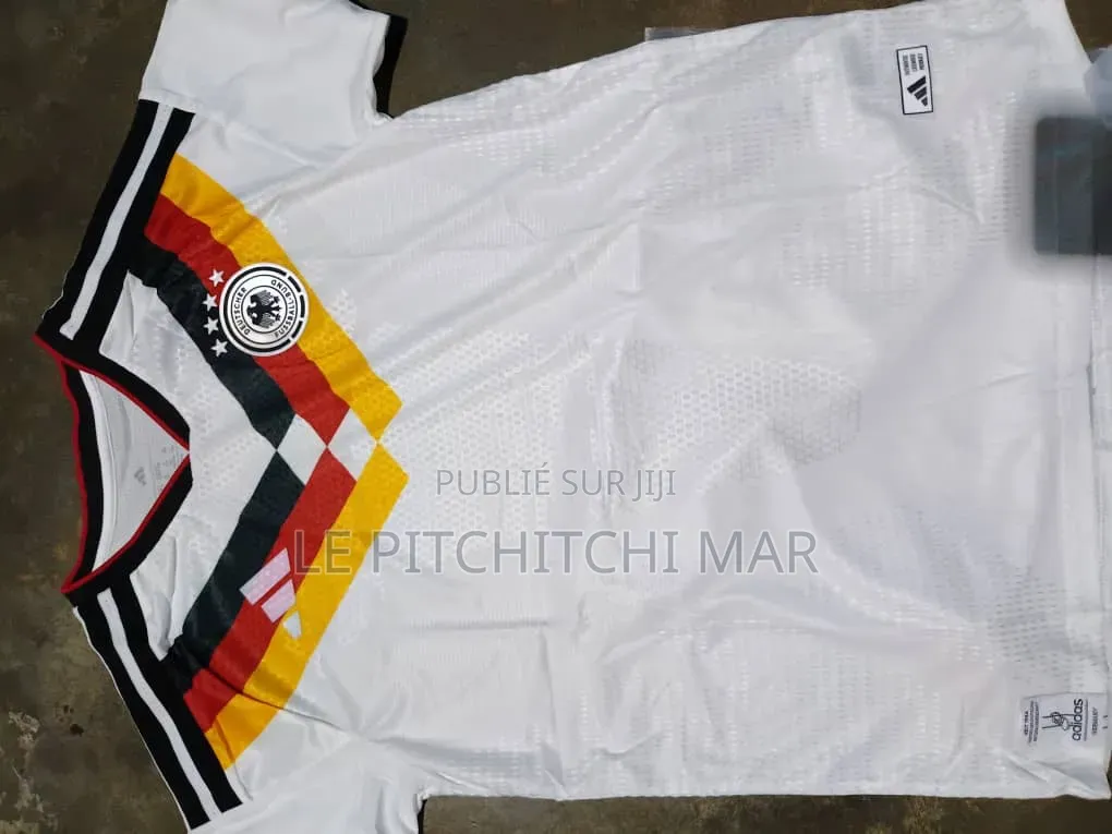 Je Vends Des Maillots Pour La Coupe Du Monde Quantité Limitée