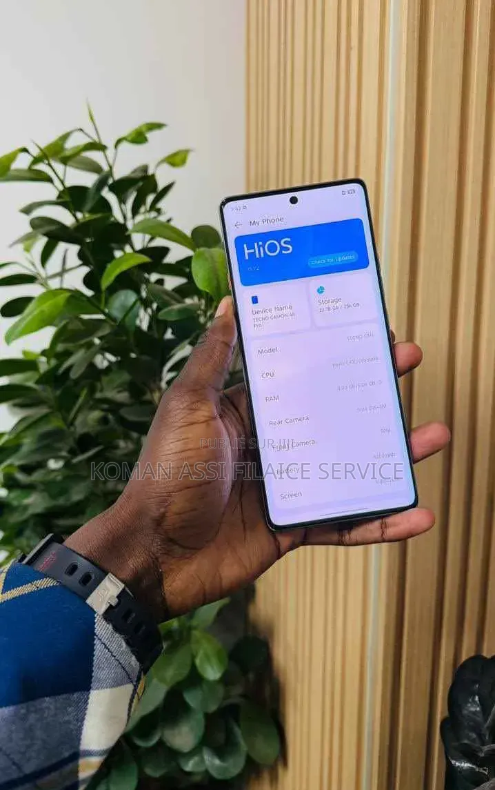 Nouveau Tecno Camon 40 256 GB Doré