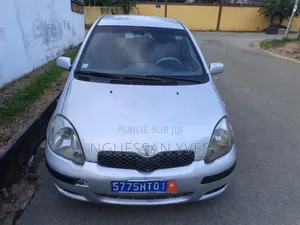 Toyota Yaris 1.4 2002 Gris