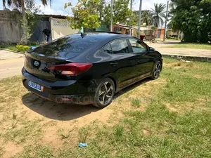 Hyundai Elantra 2020 Bleu