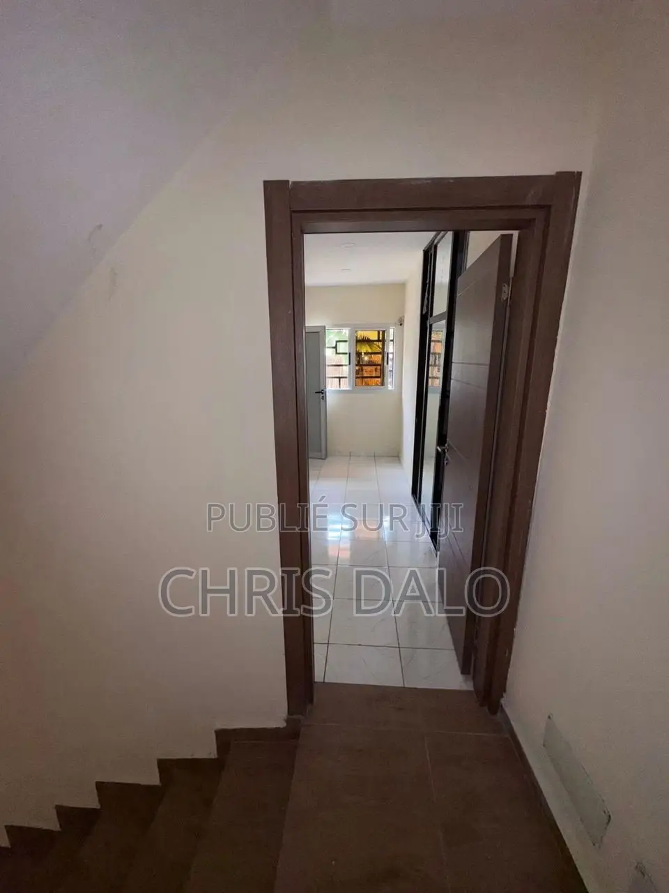 4chbre Duplex dans Djôlo, Cocody à Louer