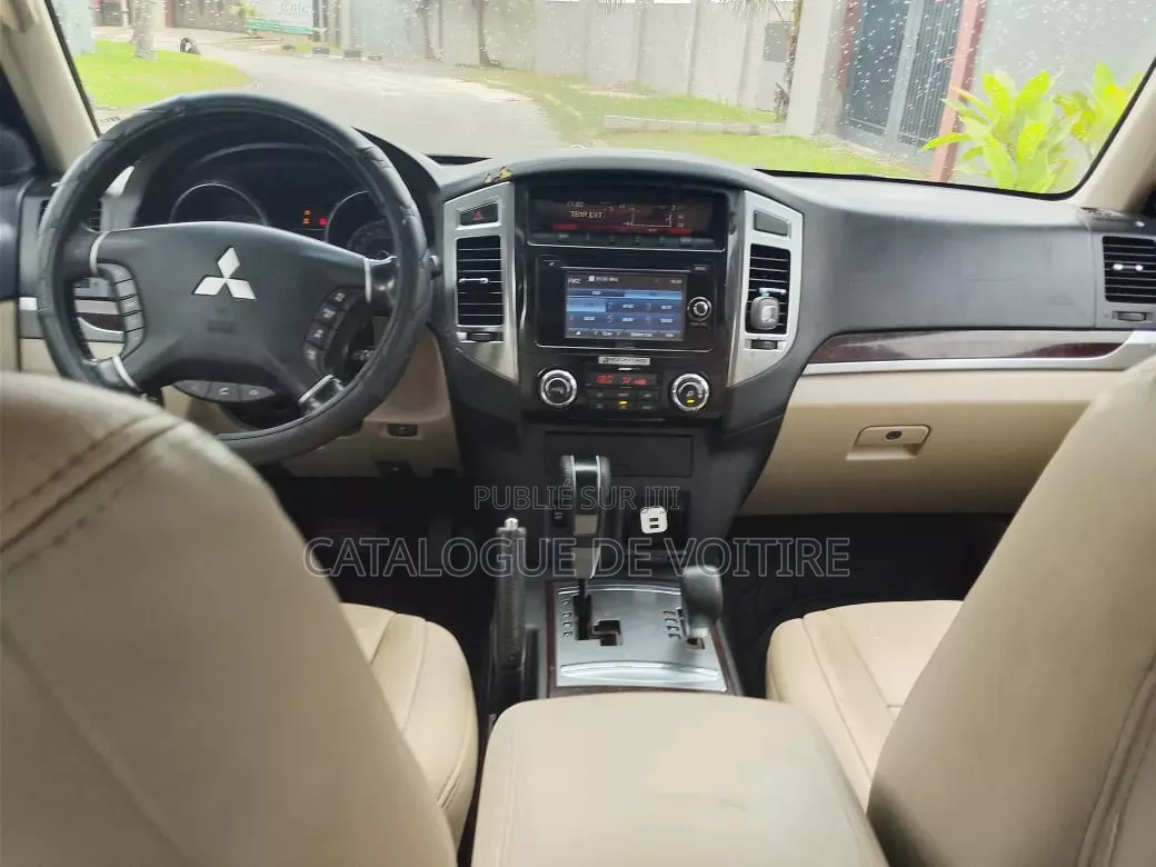 Mitsubishi Pajero 2018 Noir