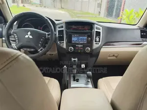 Mitsubishi Pajero 2018 Noir