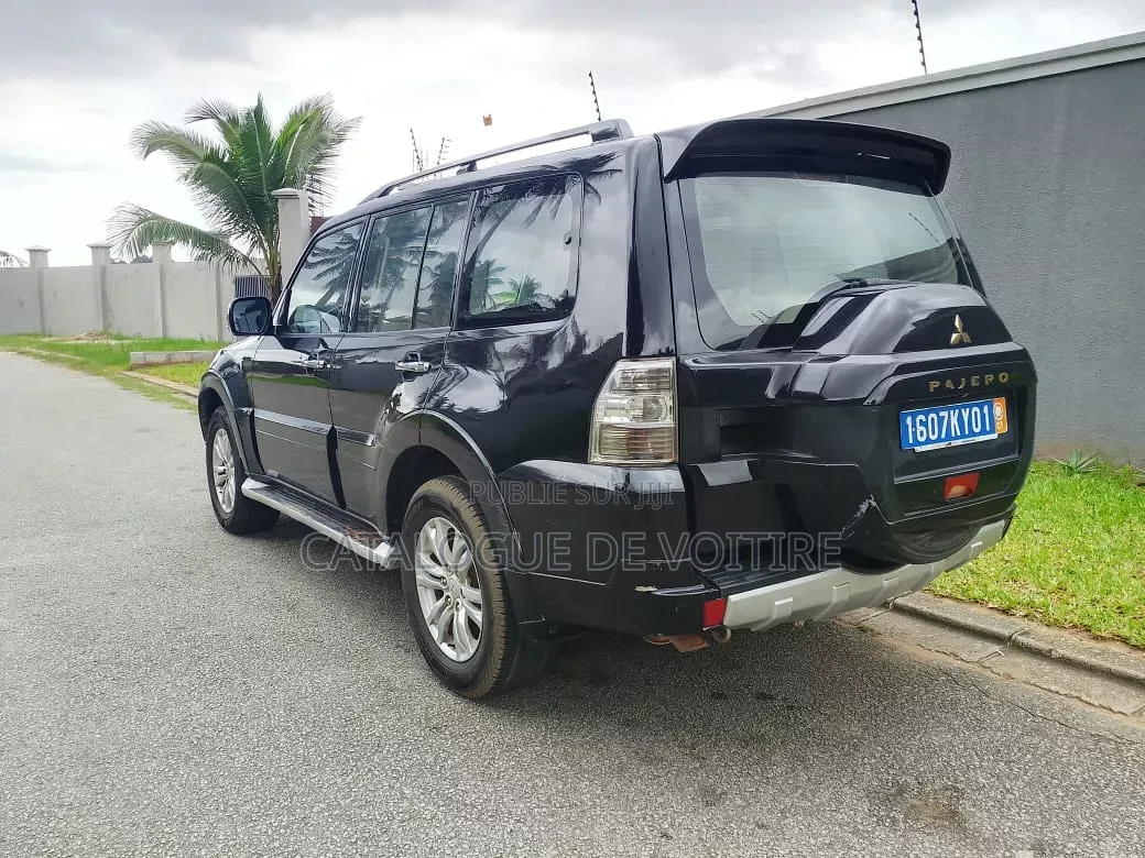 Mitsubishi Pajero 2018 Noir