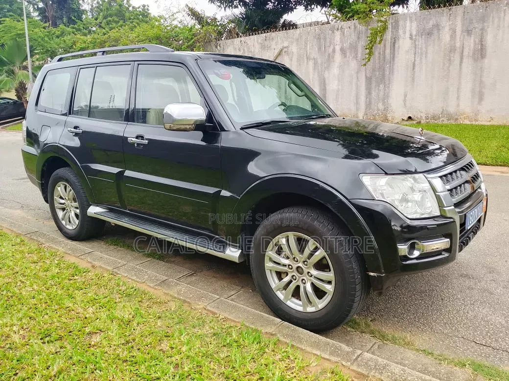 Mitsubishi Pajero 2018 Noir