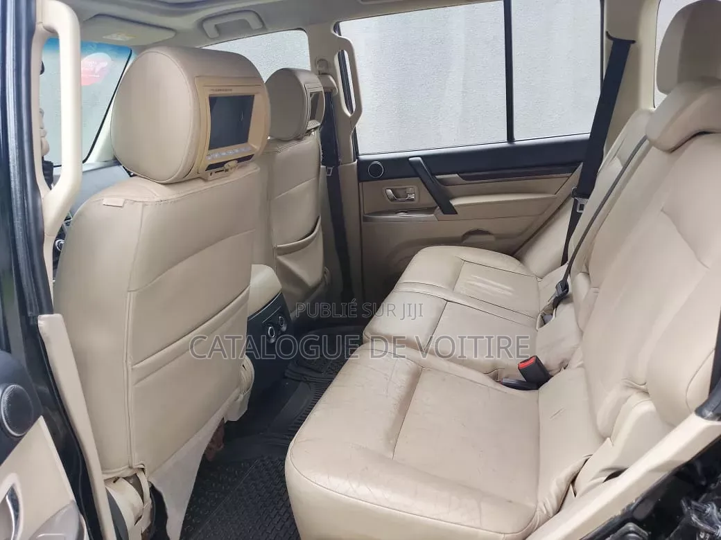 Mitsubishi Pajero 2018 Noir