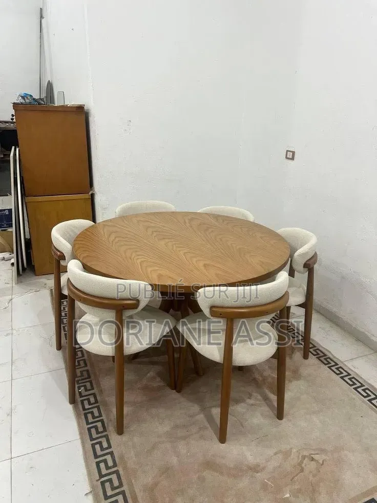 Table À Manger