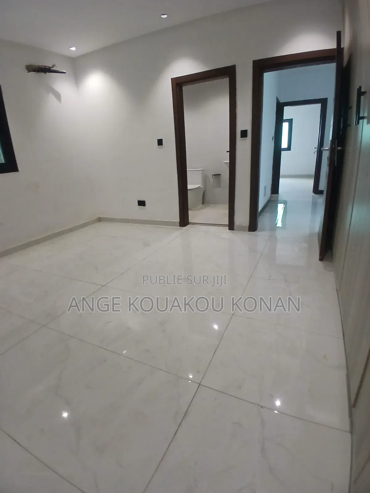 2chbre Appartement dans Ange Immobilier, Cocody à Louer