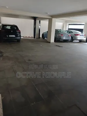 2chbre Appartement dans , Cocody à Louer