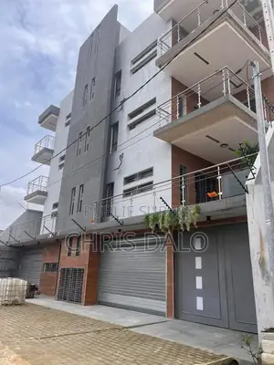1chbre Appartement dans Beni, Cocody à Louer