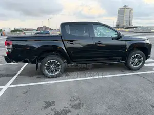 Mitsubishi L200 2024 Noir