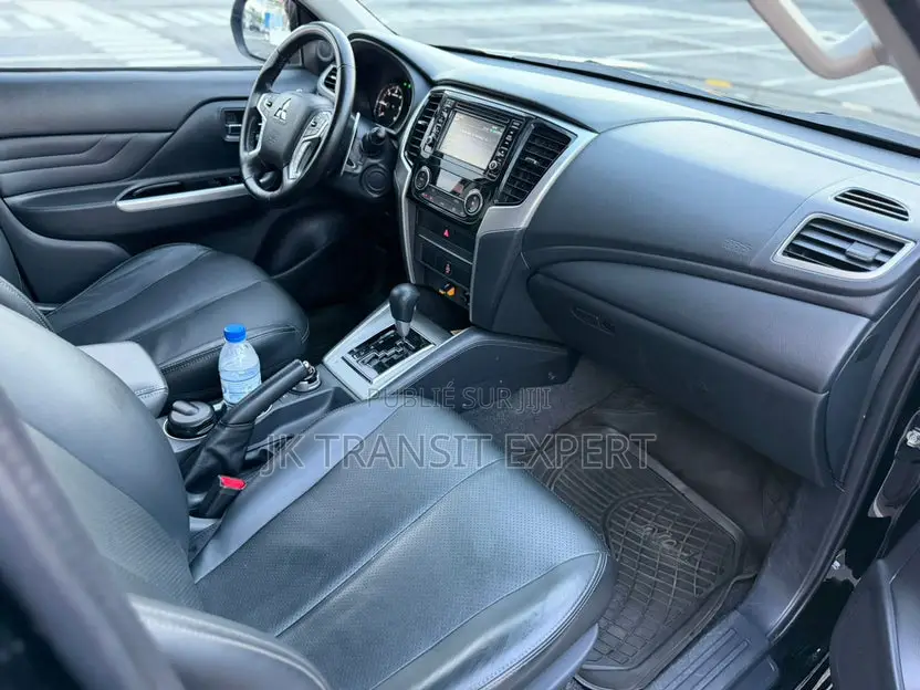 Mitsubishi L200 2024 Noir