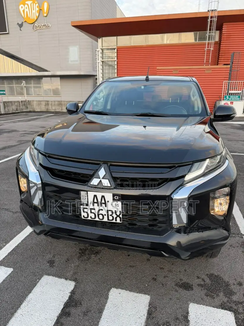 Mitsubishi L200 2024 Noir