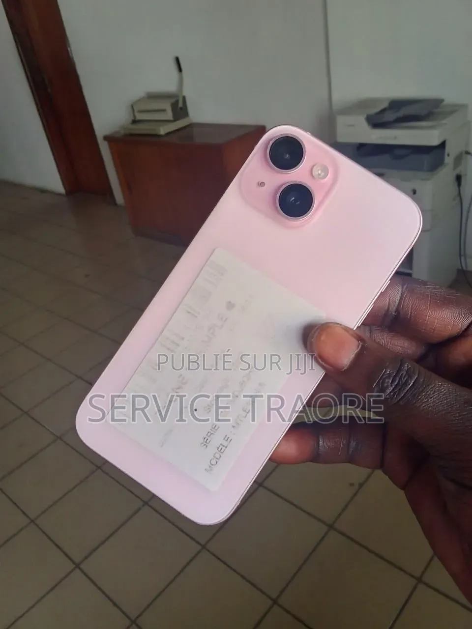 Nouveau Apple iPhone 15 128 GB Or rose