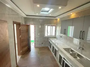 3chbre Appartement dans Dalo Davy, Cocody à Louer