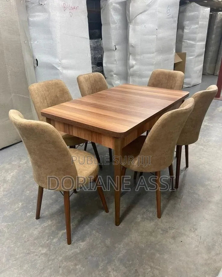 Table À Manger