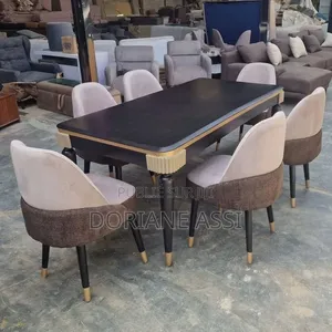 Table À Manger