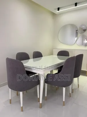 Table À Manger