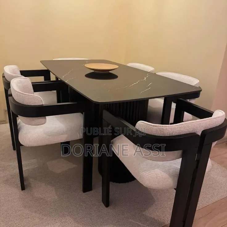 Table À Manger