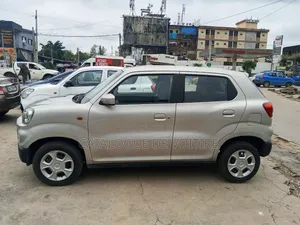 Suzuki S-Presso 2024 Gris