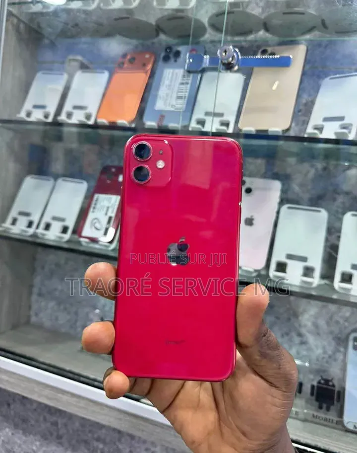 Nouveau Apple iPhone 11 64 GB Rouge