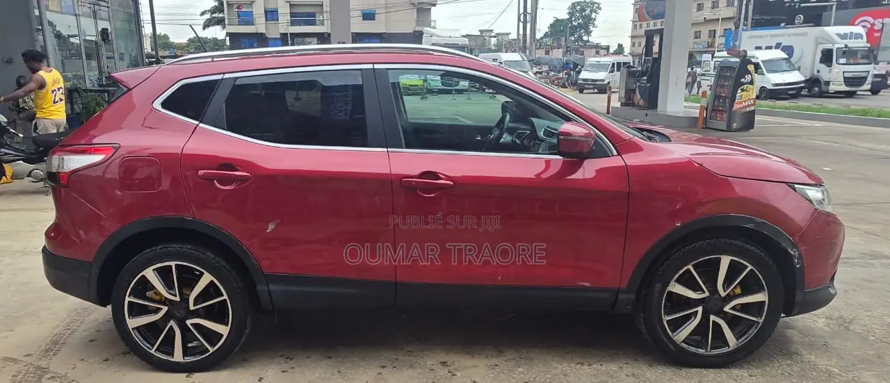 Nissan Qashqai 2016 Rouge