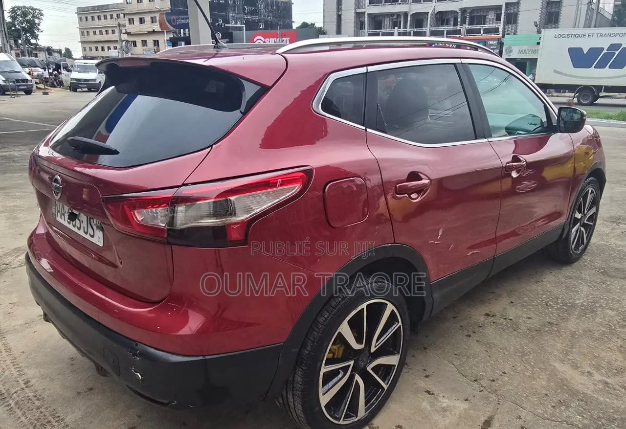 Nissan Qashqai 2016 Rouge
