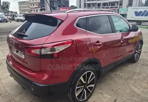 Nissan Qashqai 2016 Rouge