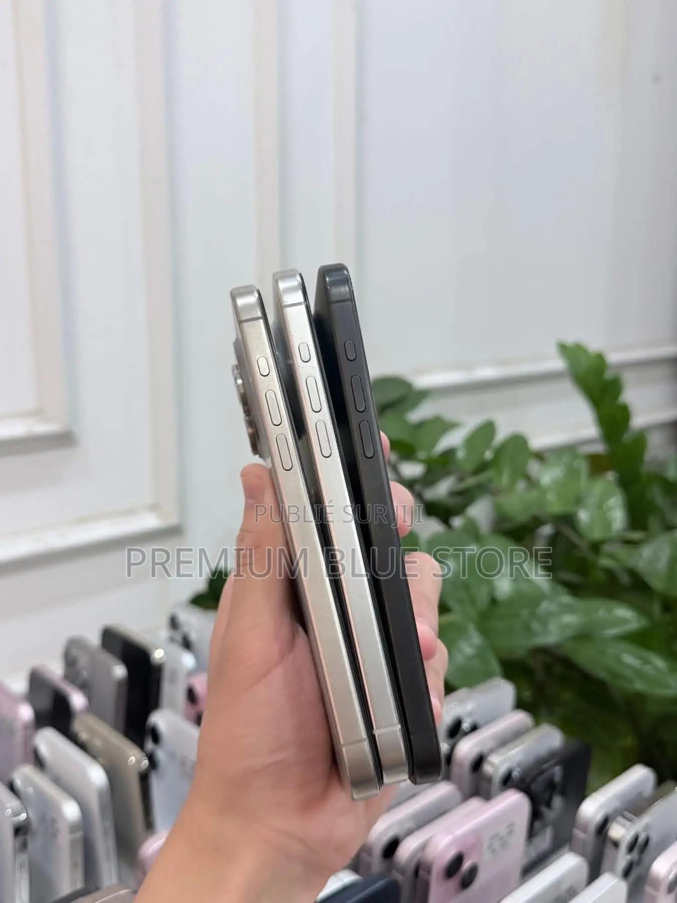 Nouveau Apple iPhone 15 Pro 128 GB Autre