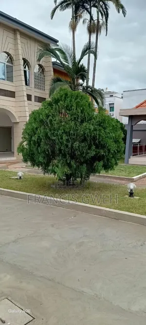 7chbre Duplex dans Francis Gweh, Cocody à Louer