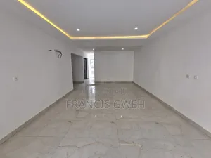 4chbre Duplex dans Francis Gweh, Cocody à Louer