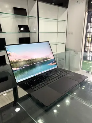 Nouveau Dell Precision 5550 32GB Intel Core i9 SSD 1T