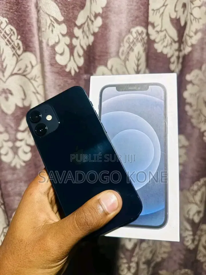 Nouveau Apple iPhone 12 mini 128 GB Noir